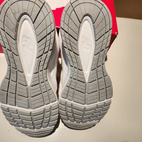 NB 608s - Picture 5 of 6